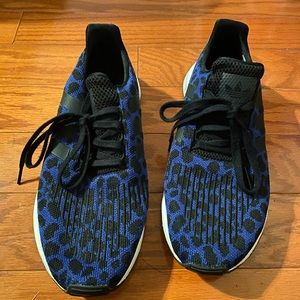 GUC Adidas tennis shoes.  Worn a few times.  Blue and black leopard.  Size 8.5